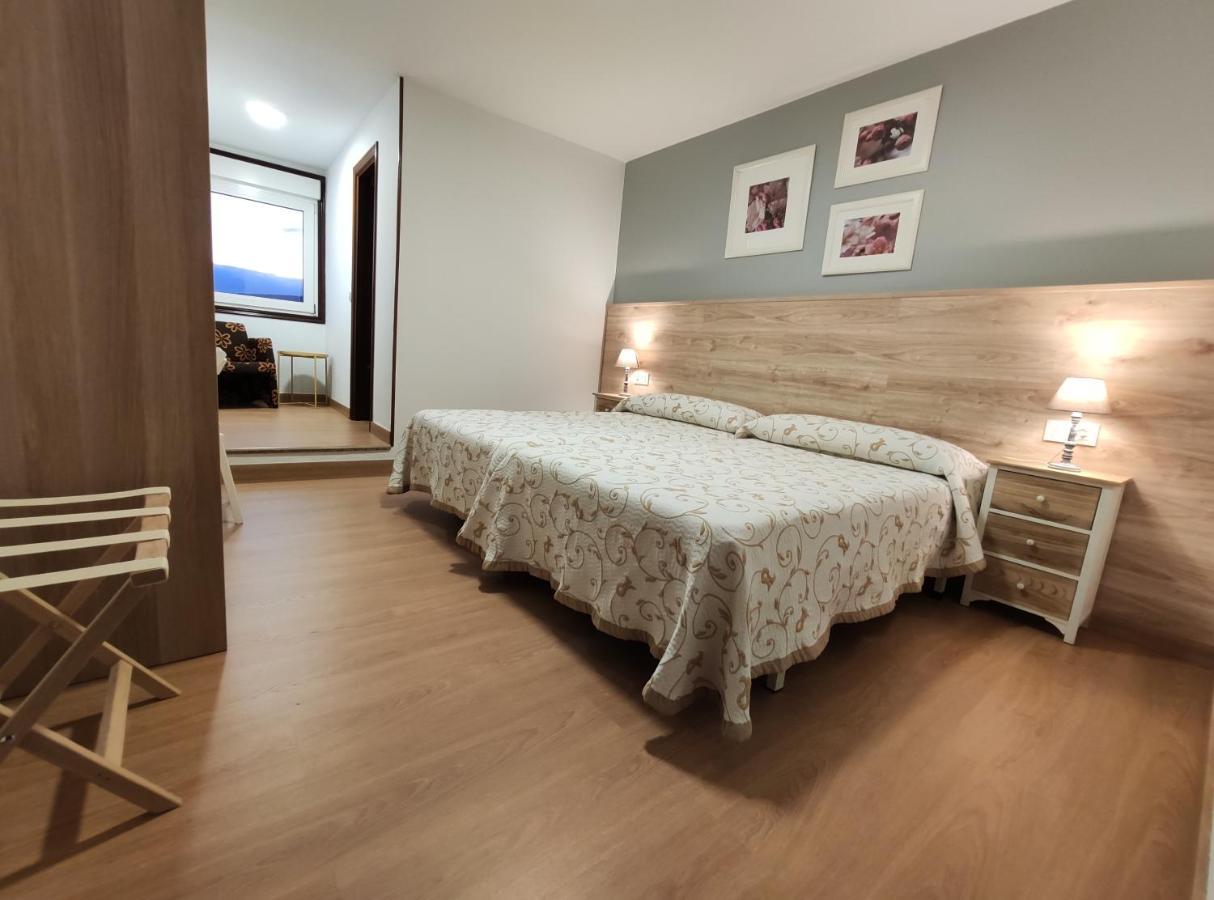 Hostal-Restaurante Paris Forcarei Kültér fotó