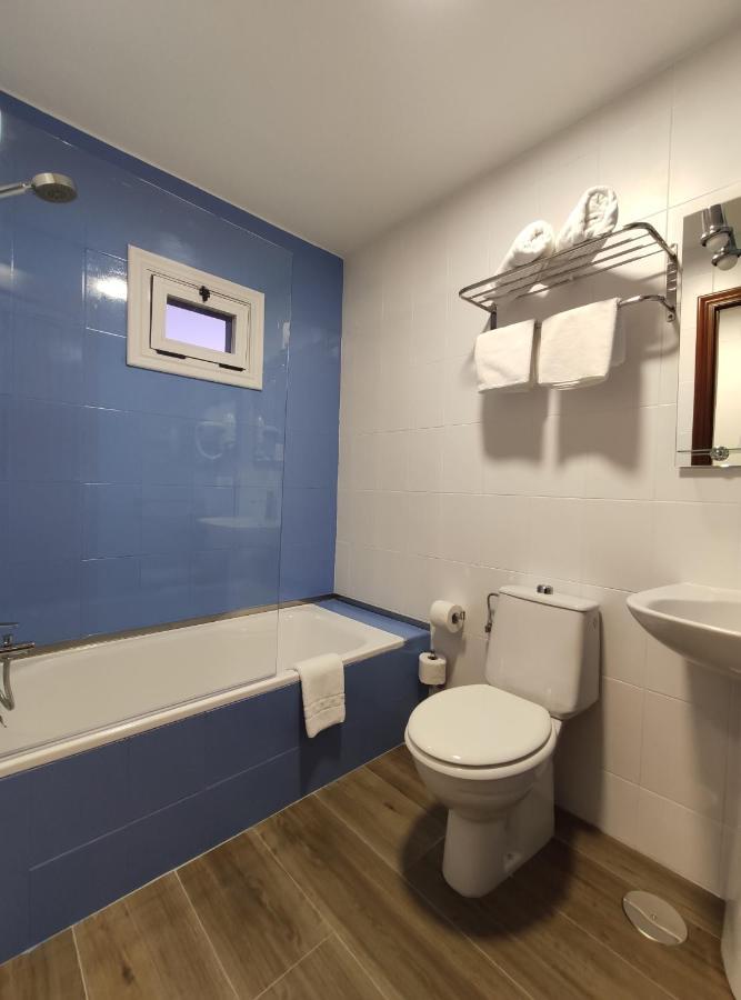 Hostal-Restaurante Paris Forcarei Kültér fotó